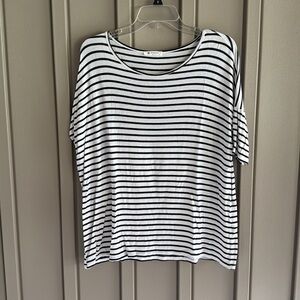bombom Black & White Striped Short Sleeve Shirt size Small